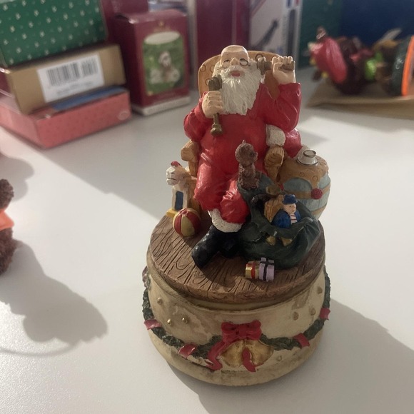 Vintage Jay Import Co. Santa Music Box Made In China Plays Jingle Bells - Picture 2 of 8